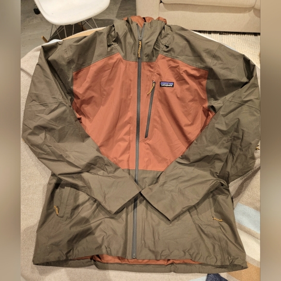 Patagonia Powder Town Jacket - NWOT - Picture 1 of 7